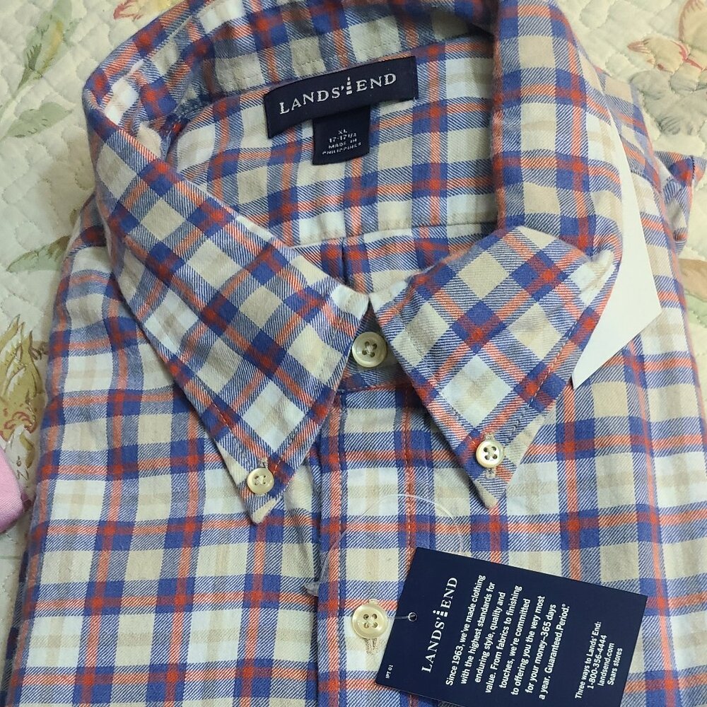 New with Tags Lands End Long Sleeves Mens Shirt XL Blue Red WHt Plaid Nice